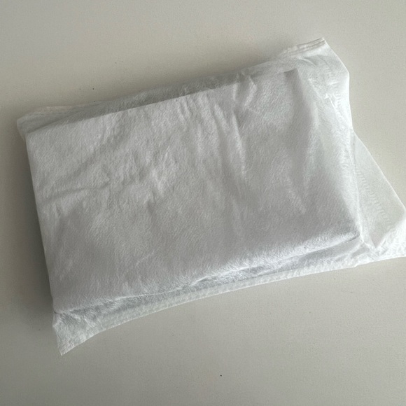 Amber Sceats The Stella Crystal Bag with chain and satin back New - Picture 6 of 12